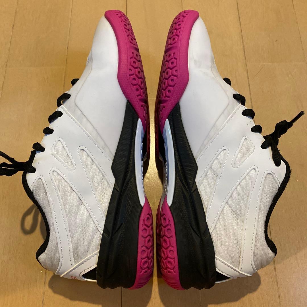 ヨネックス☆バドミントンシューズ パワークッション840ミッド 24cm