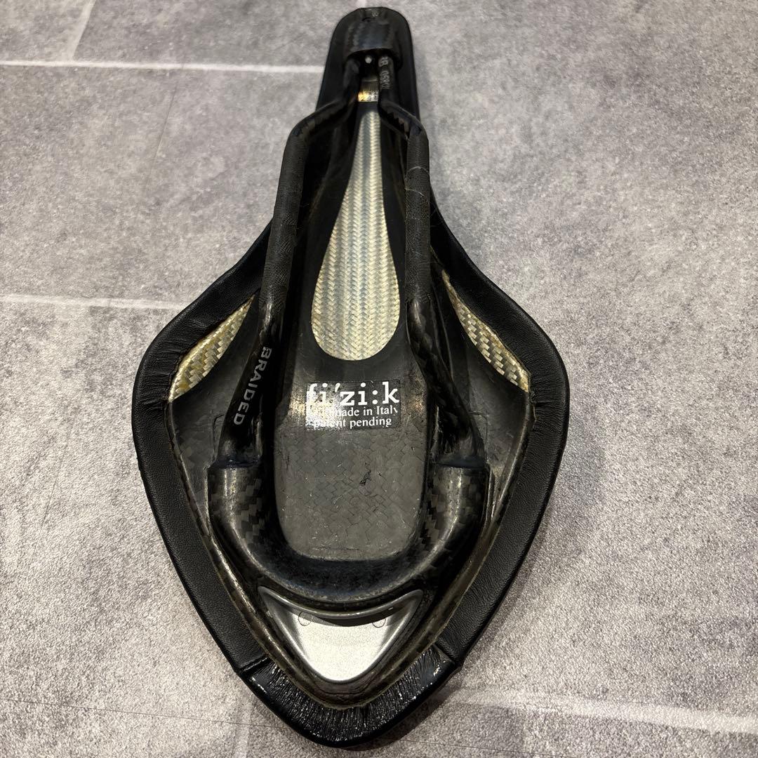 fi'zi:k フィジーク fizik アリオネ ARIONE カーボン