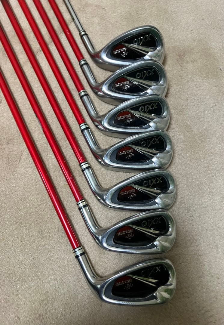 お得　ゼクシオ　XXIOアイアン　セット　メンズ右利き