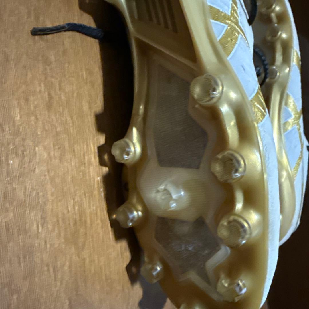 ASICS DSライトアクロスPRO ホワイト/ゴールド