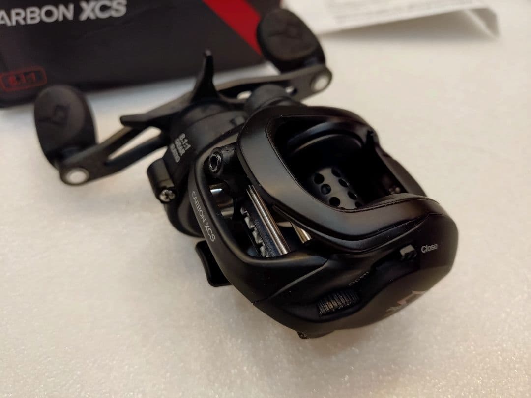 ベイトリール　ピシファン　カーボンXCS　PISCIFUN CARBON XCS