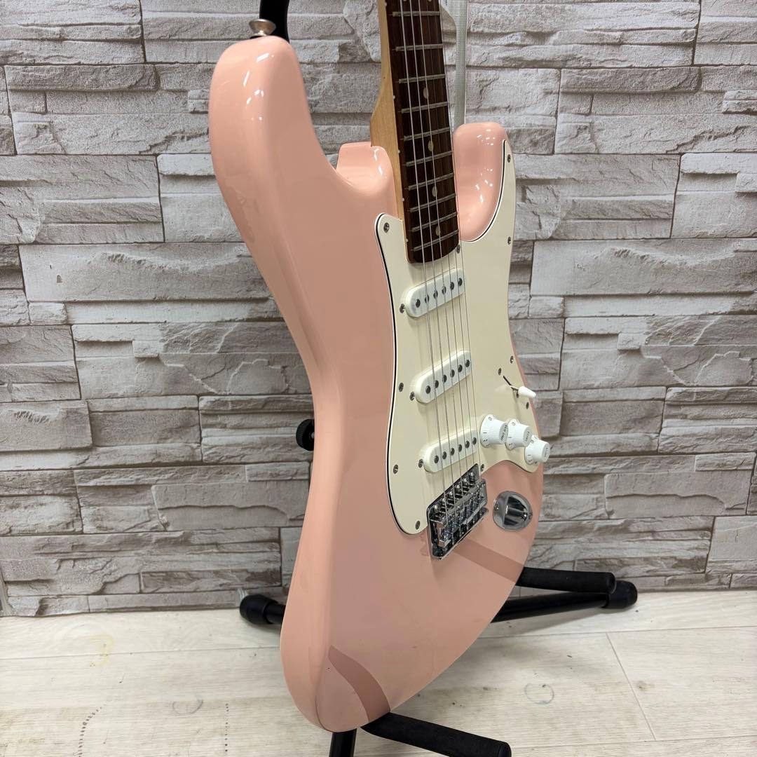 美品 Squier STRATOCASTER 限定カラー シェルピンク