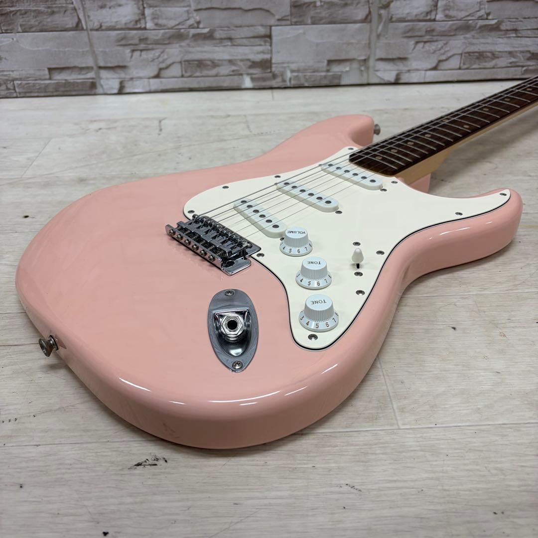 美品 Squier STRATOCASTER 限定カラー シェルピンク