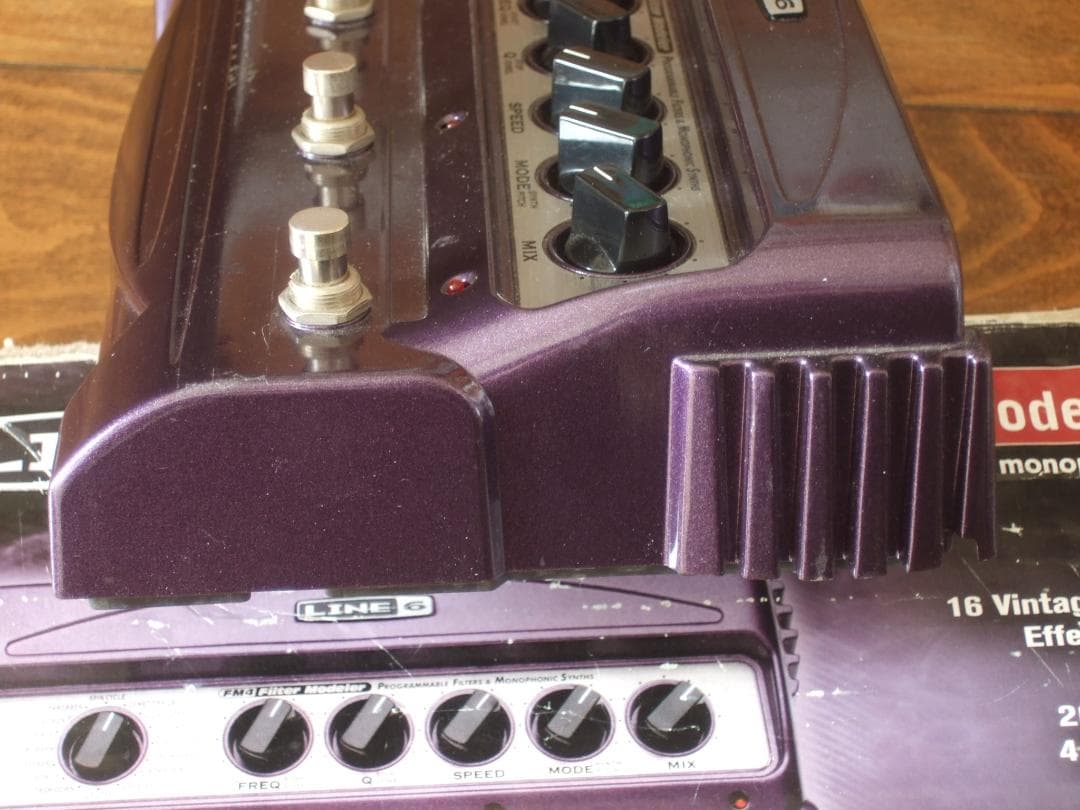 LINE6 FM4 純正アダプター付属 2