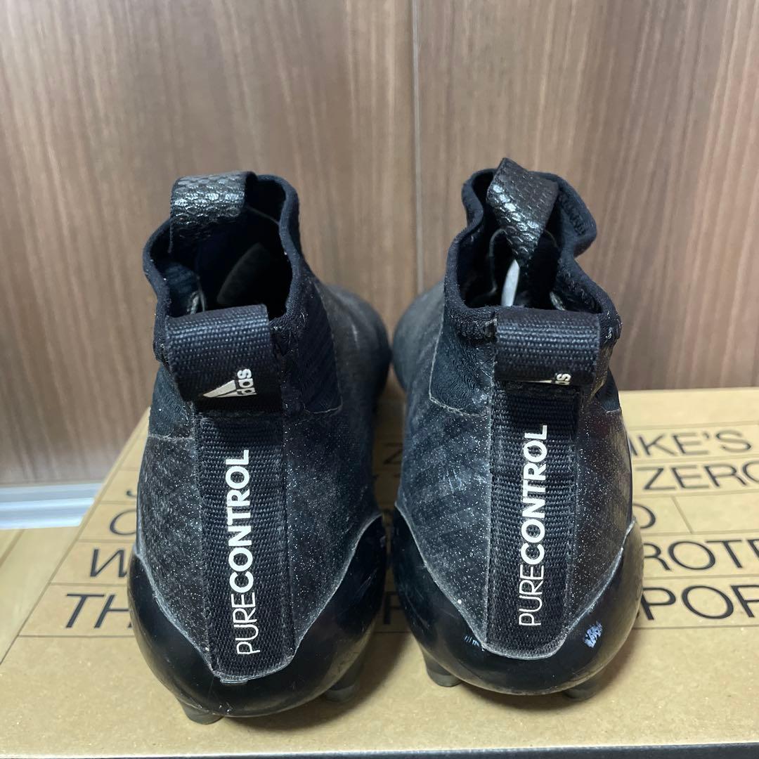 adidas PURECONTROL サッカースパイク