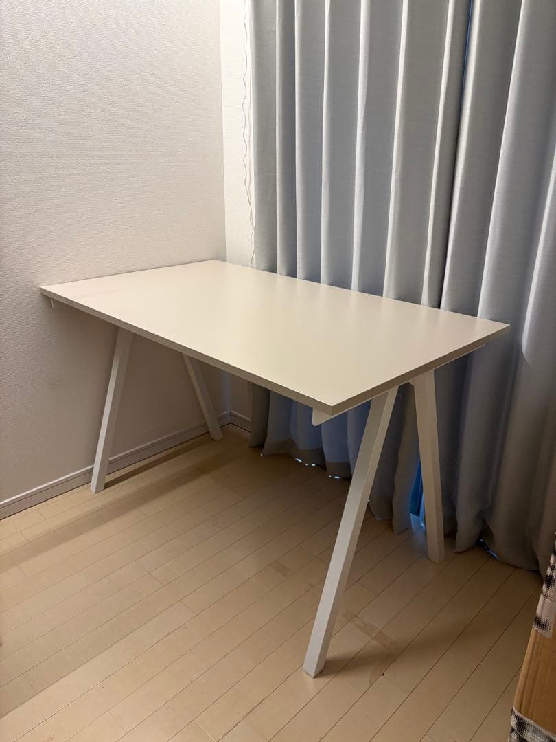 IKEA TROTTEN パソコンデスク 120x70cm
