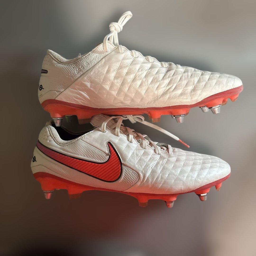 ナイキ サッカー スパイク ティエンポ8レジェンド