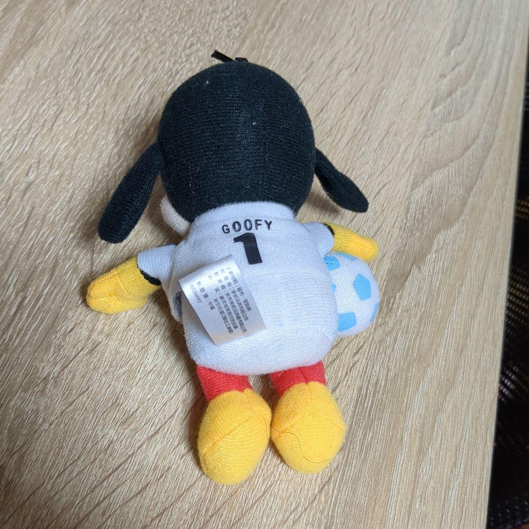 グーフィー サッカー選手 ぬいぐるみ