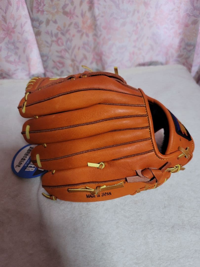 新品 ZETT ゼット 軟式用 投手モデル 右投げ用 グローブ