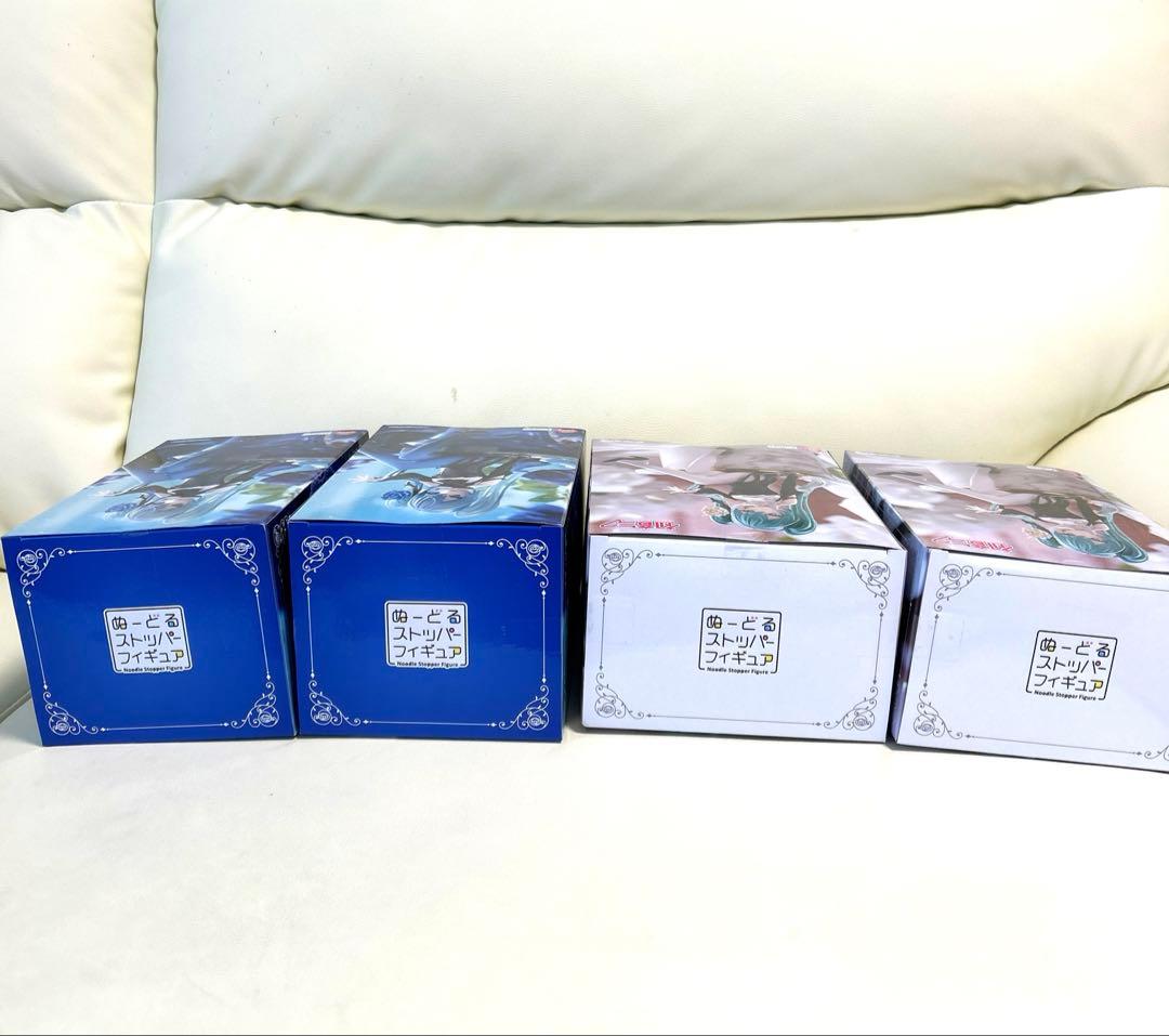 新品未開封 初音ミク　ぬーどるストッパー　青薔薇　白薔薇 2種セット 4体セット