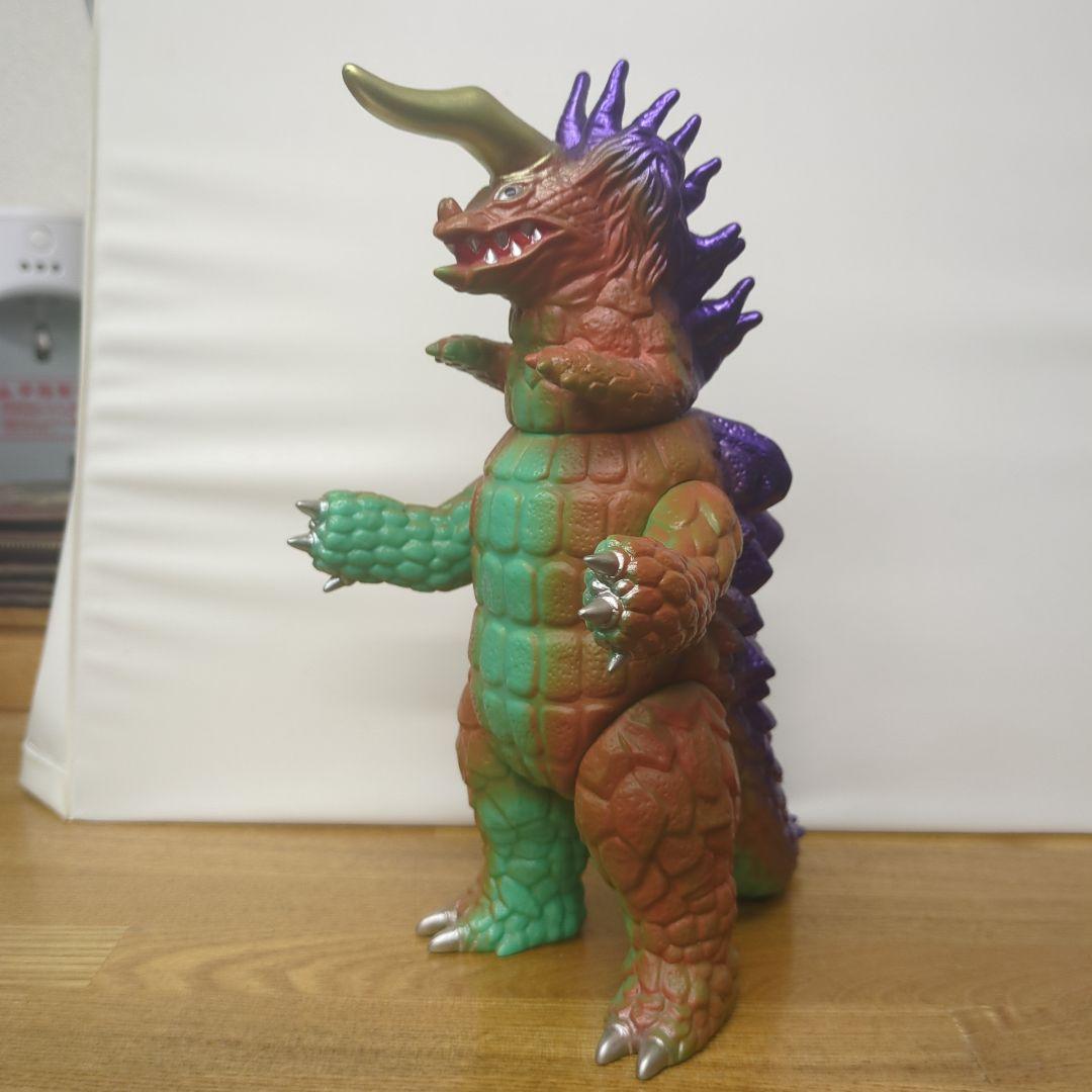珍品！デッドキング（試作品）ミラーマン怪獣