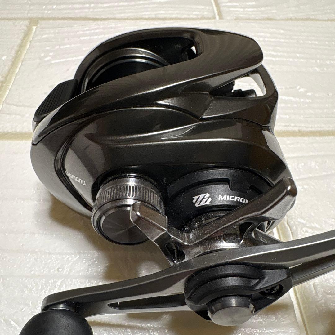 美品 シマノ 20nium 6.3 右 箱有り