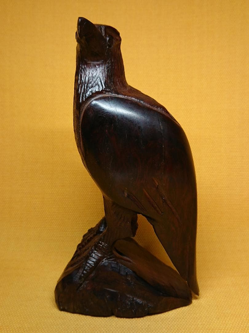 タカ　鷲　鷹　木彫　オブジェ　置物　インテリア　工芸品　美術品　A1041