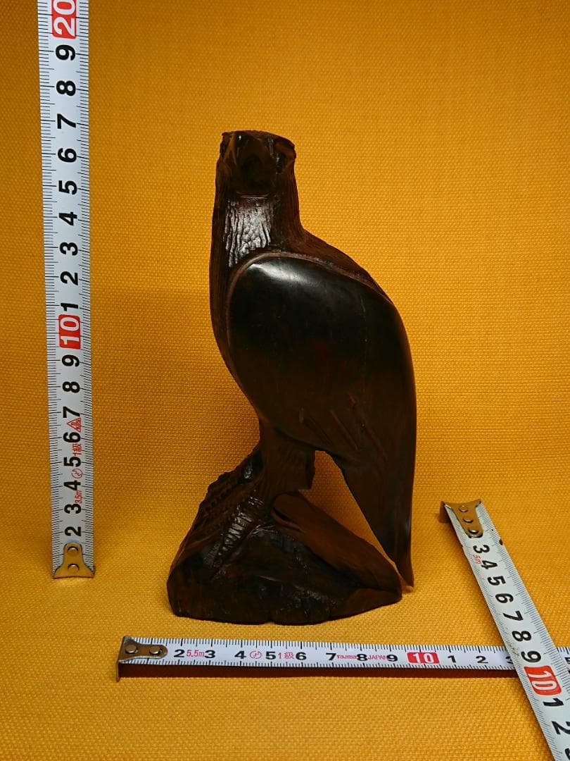 タカ　鷲　鷹　木彫　オブジェ　置物　インテリア　工芸品　美術品　A1041