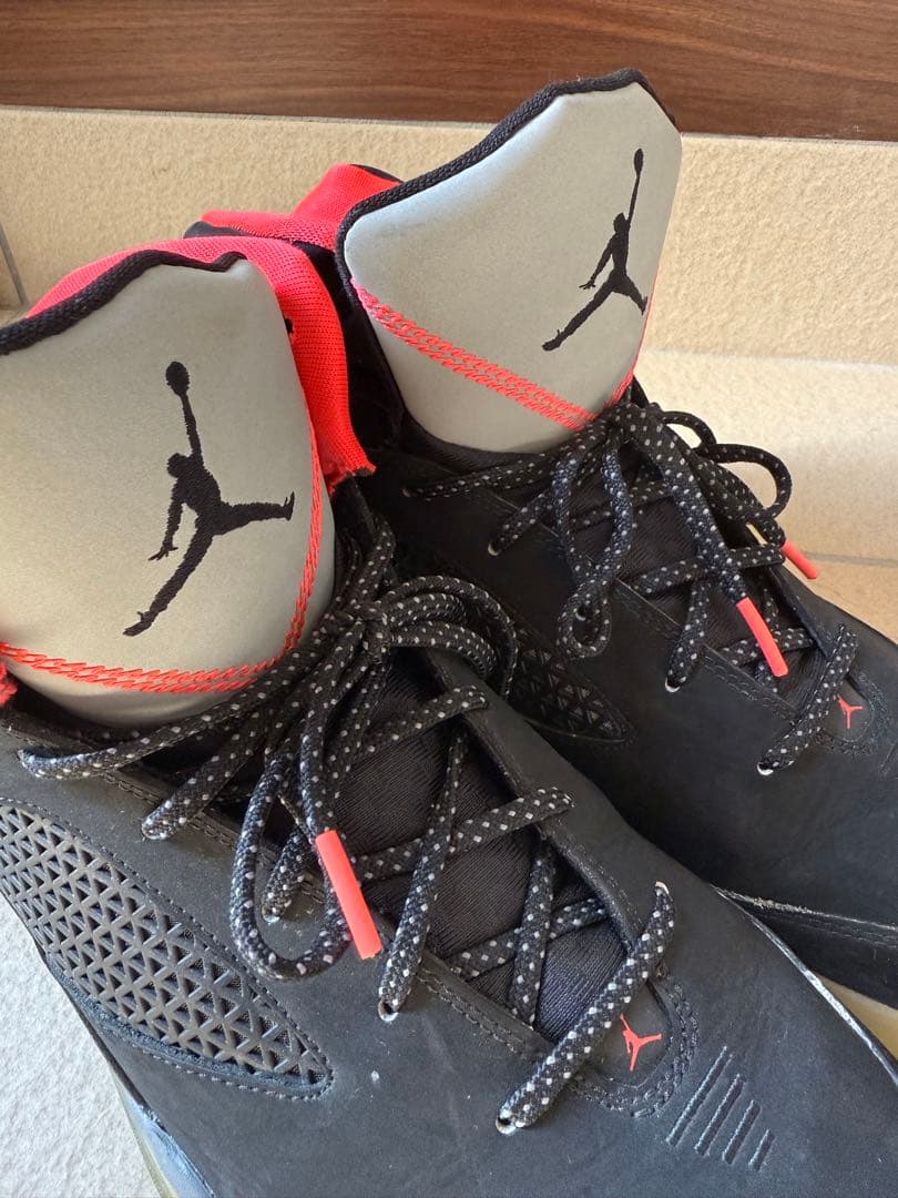 ハイカットNIKE JORDAN スニーカー 679680-020