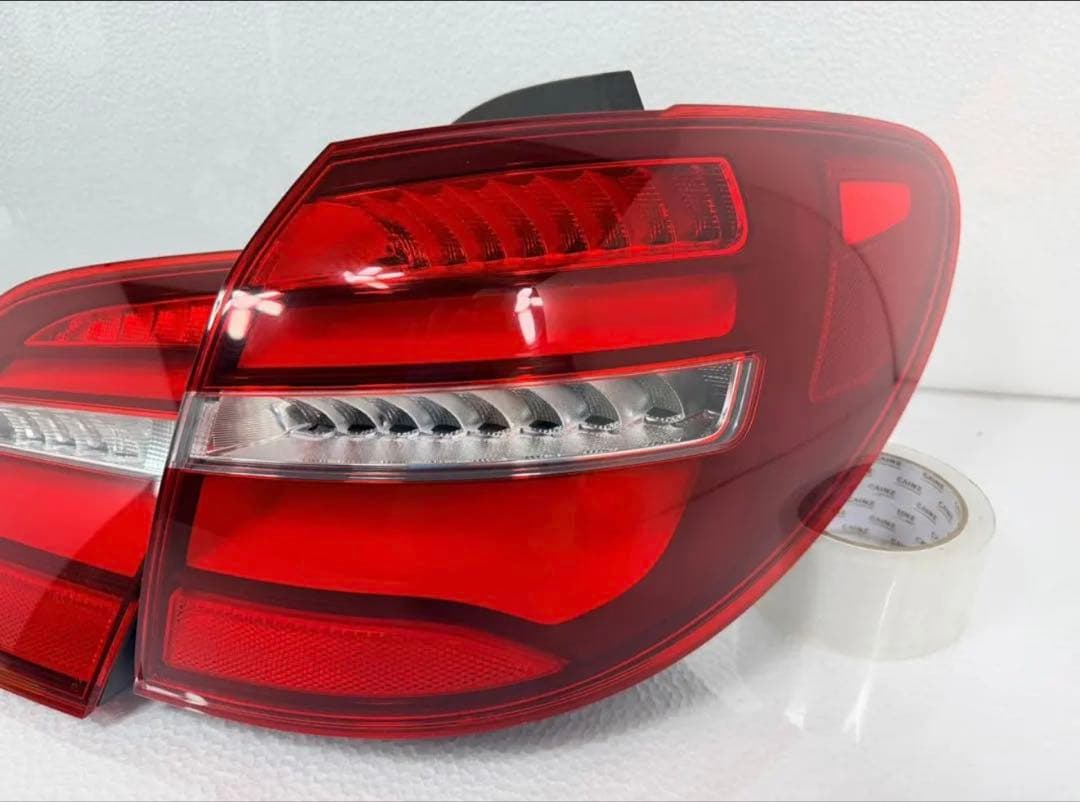 ベンツ Bクラス B180 後期 DBA-246242 テールランプ LED