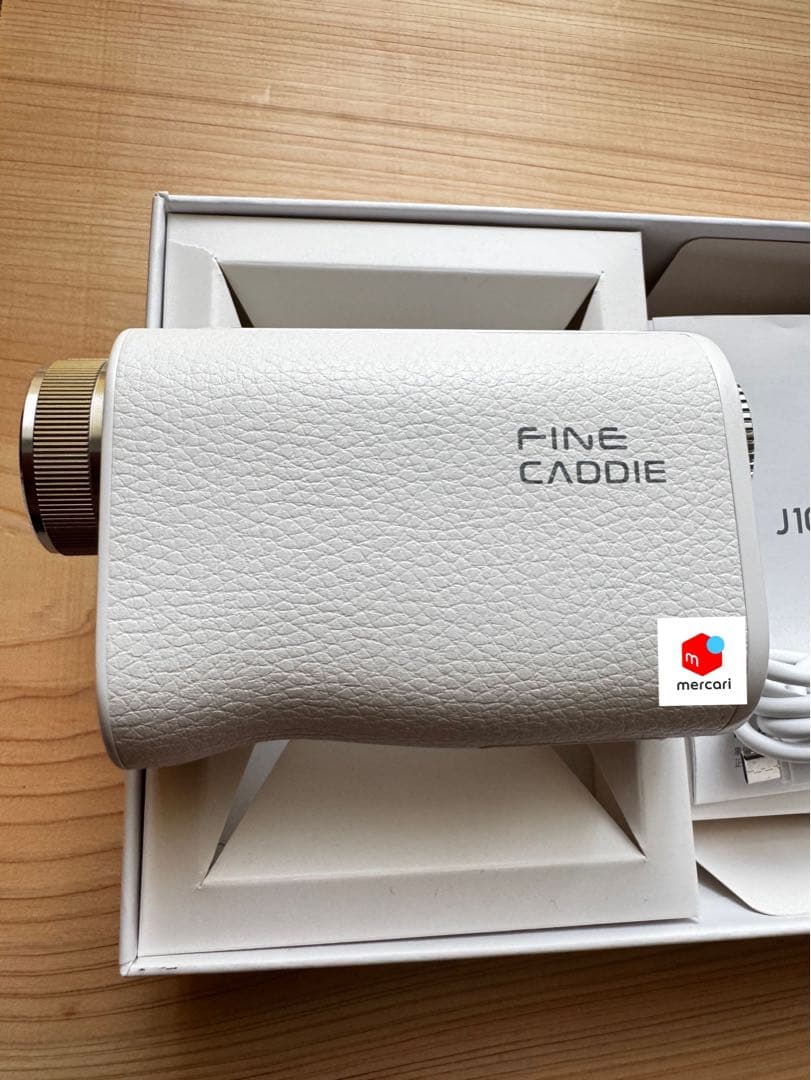 美品ファインキャディーJ1000 ホワイト上位モデルゴルフ用レーザー距離計