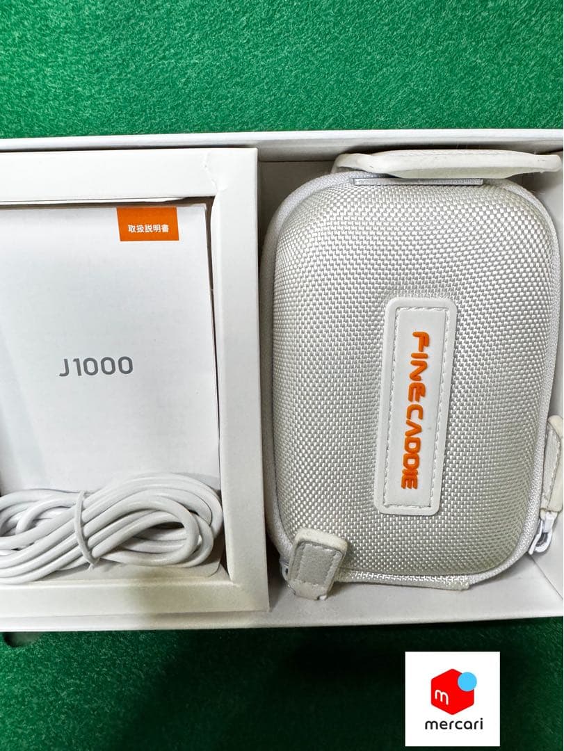 美品ファインキャディーJ1000 ホワイト上位モデルゴルフ用レーザー距離計