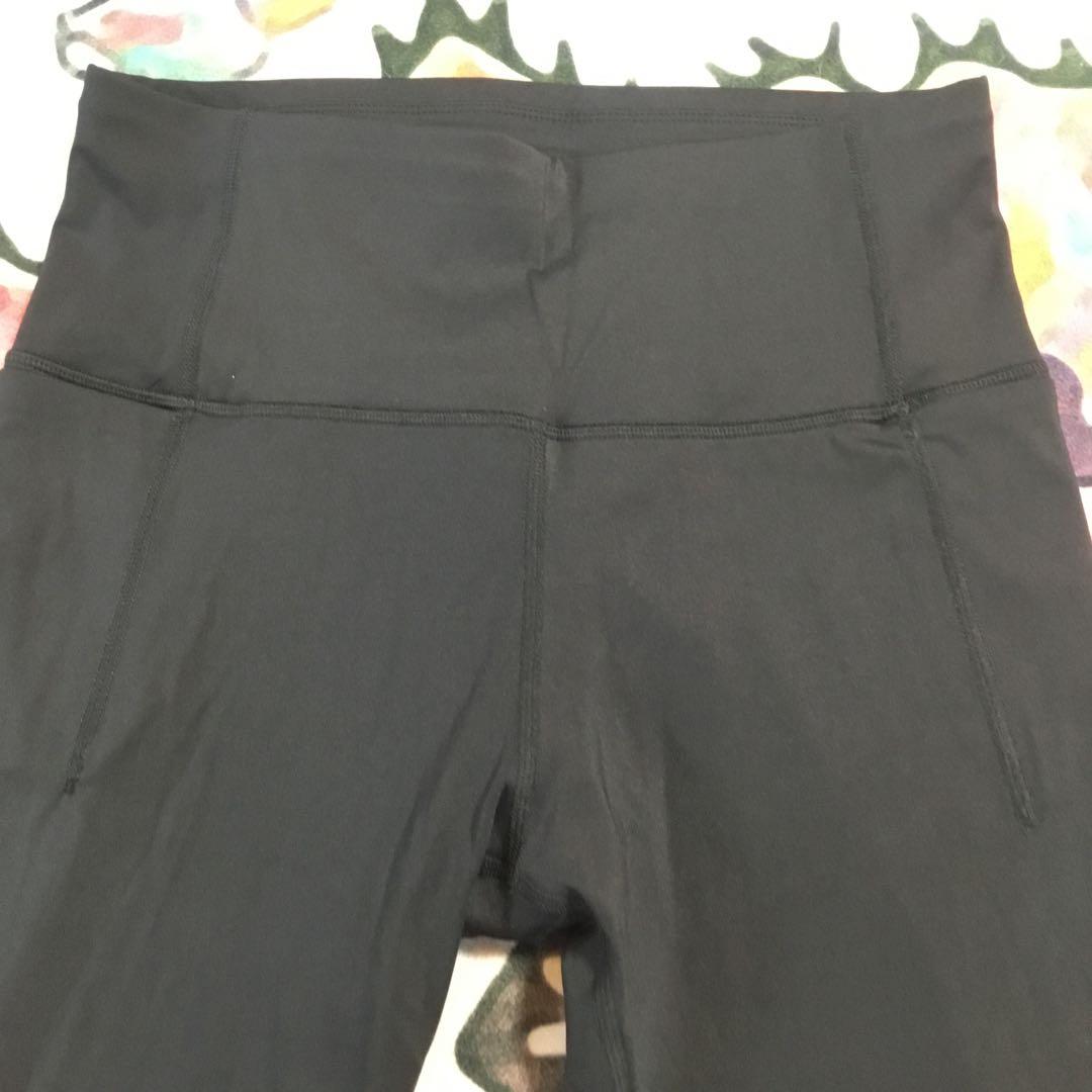 LULULEMON サイズ6ブラックハイウエストヨガパンツ