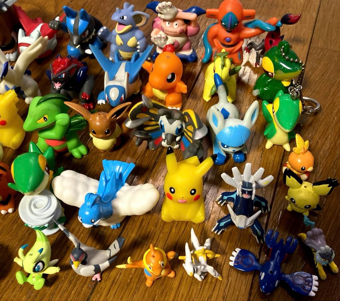 ポケモン　モンコレ　フィギュア　指人形　70体　まとめ売り　おまけ付き