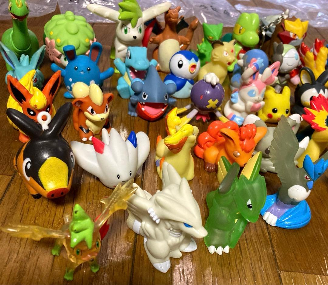 ポケモン　モンコレ　フィギュア　指人形　70体　まとめ売り　おまけ付き