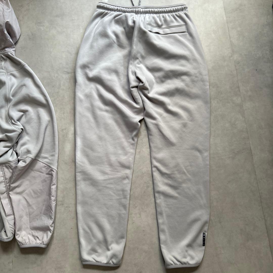 UNDER ARMOUR RUSH セットアップ