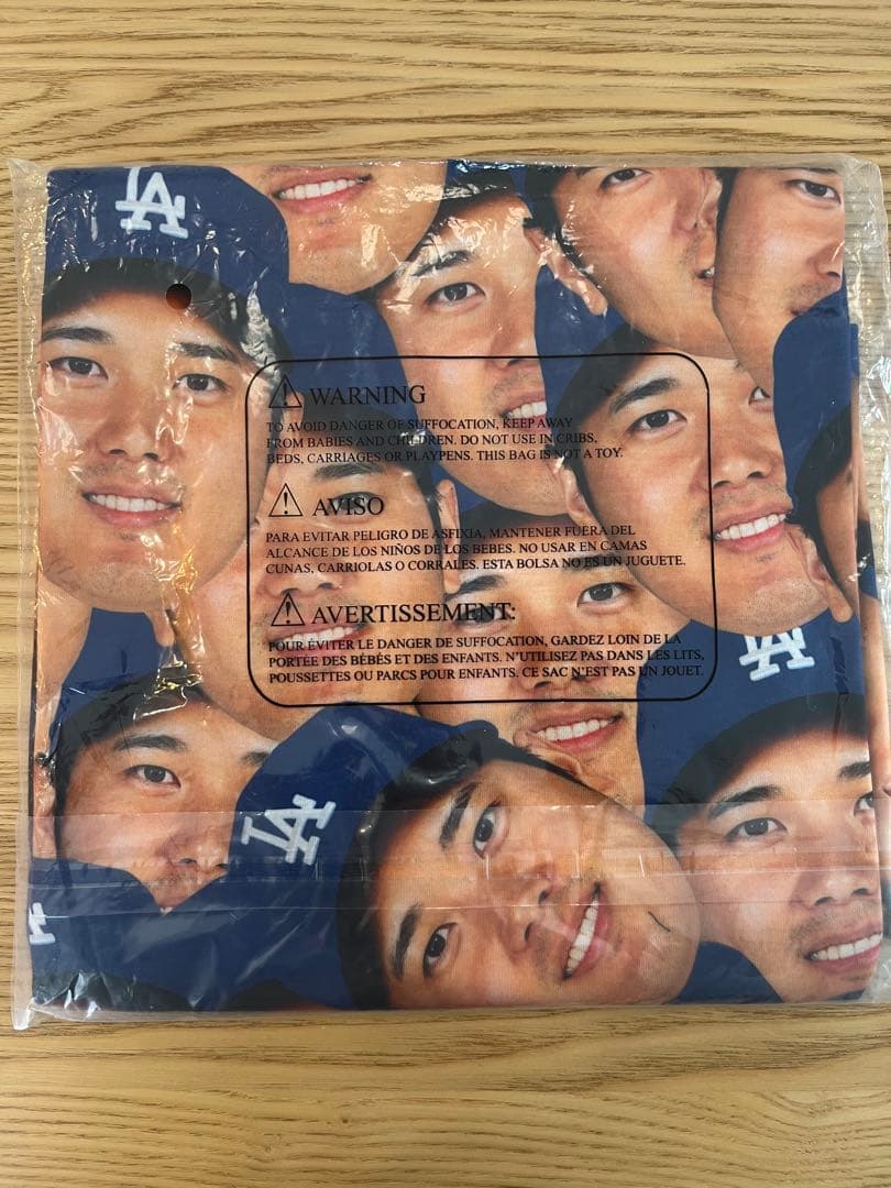 【新品•未開封】LAドジャース 大谷翔平 顔プリント Tシャツ