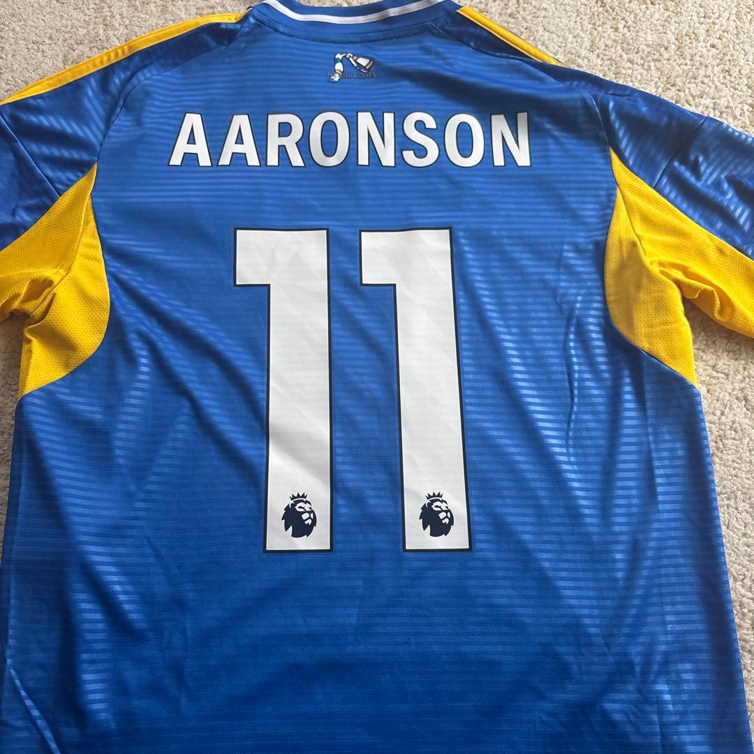 leeds リーズユナイテッドAARONSON 11 サッカーシャツ M
