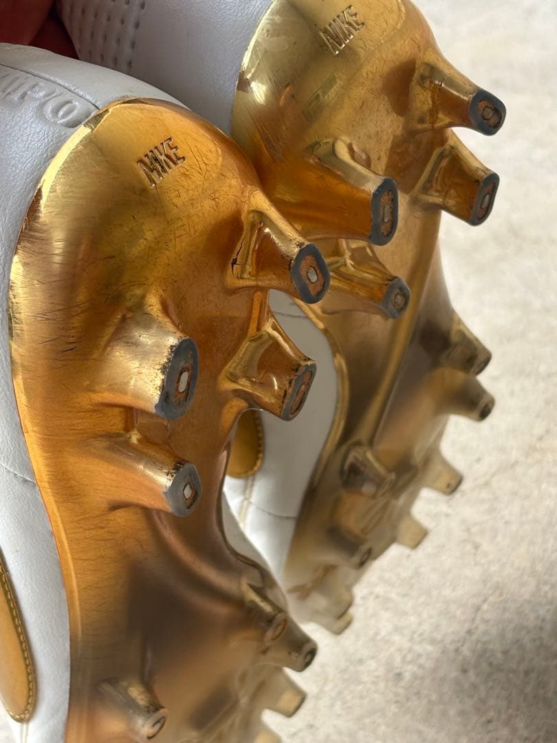 早い者勝ちRonaldinho×Nike Tiempo Legend スパイク