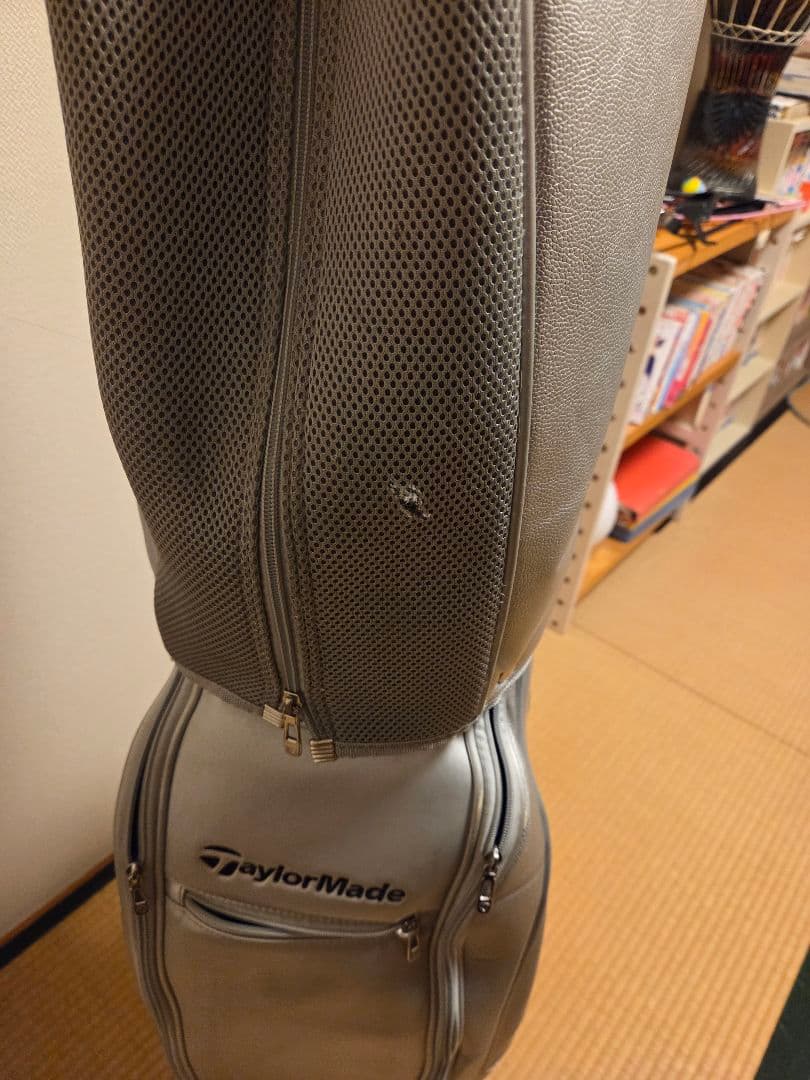 TaylorMade ゴルフバッグ シルバー
