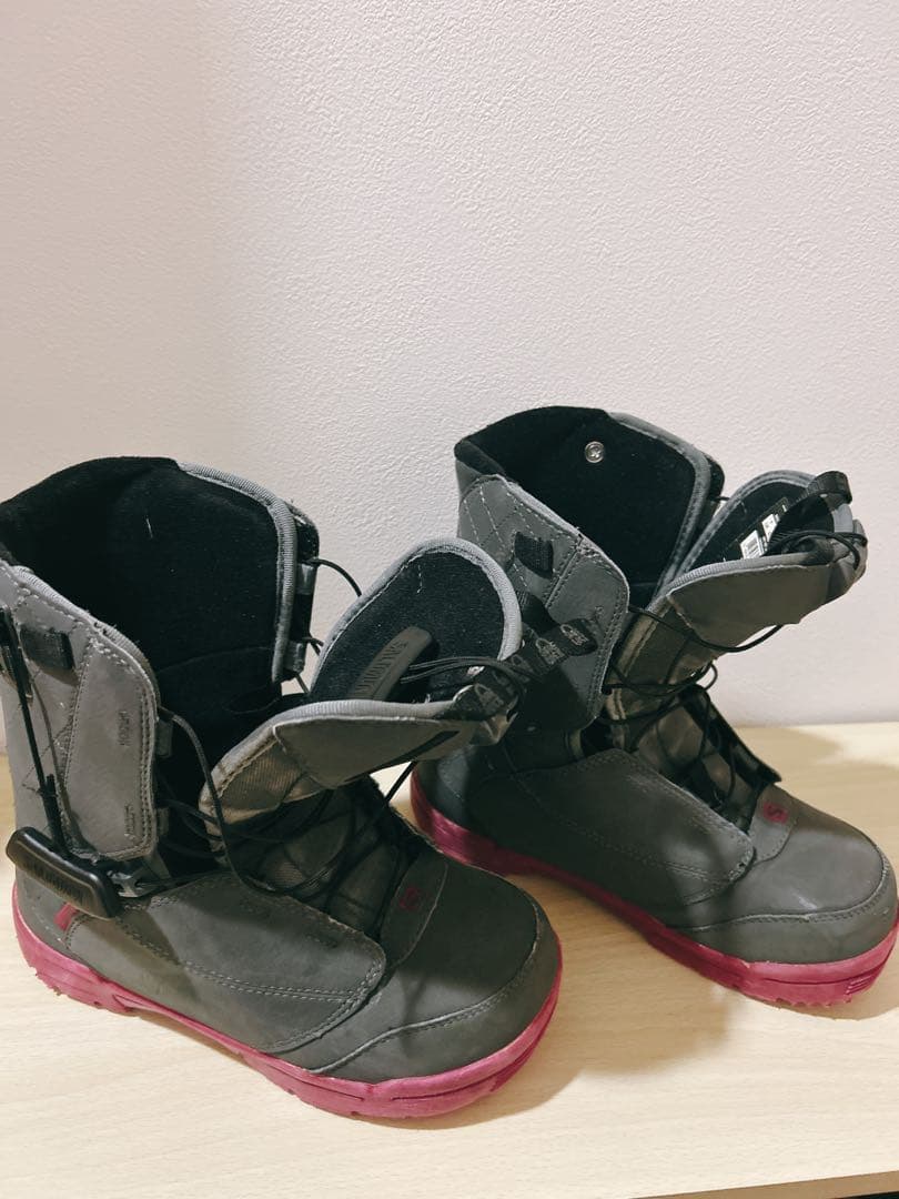 美品 Salomon Pearl スノーボードブーツ 23cm グレー/ピンク