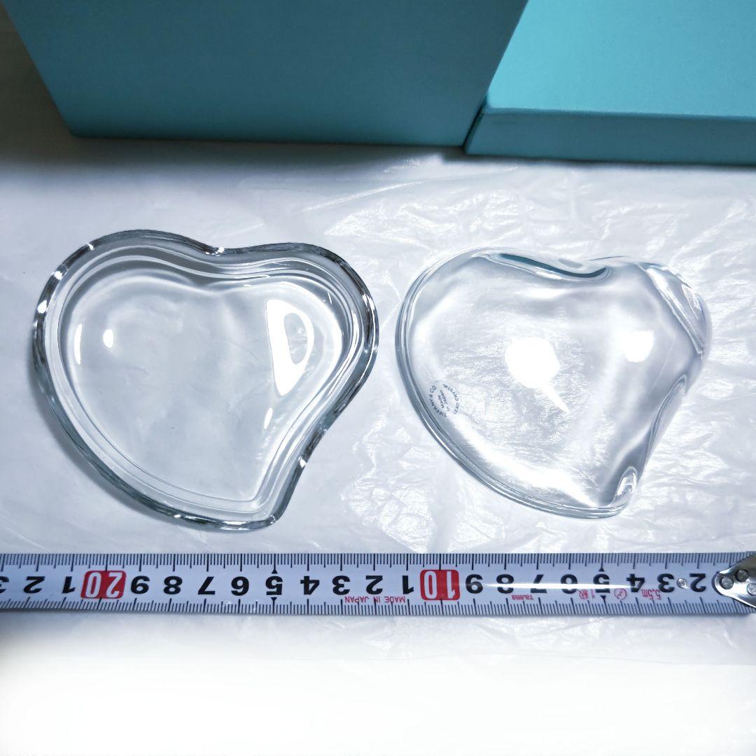 未使用シール付き　Tiffany & Co. 蓋付きハート型ガラストレイ　箱有り