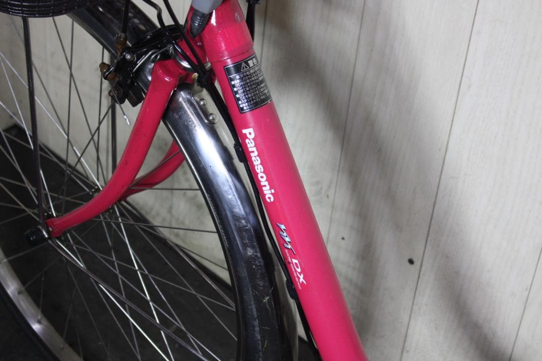 赤 電動アシスト自転車 シティタイプ 前カゴ付き