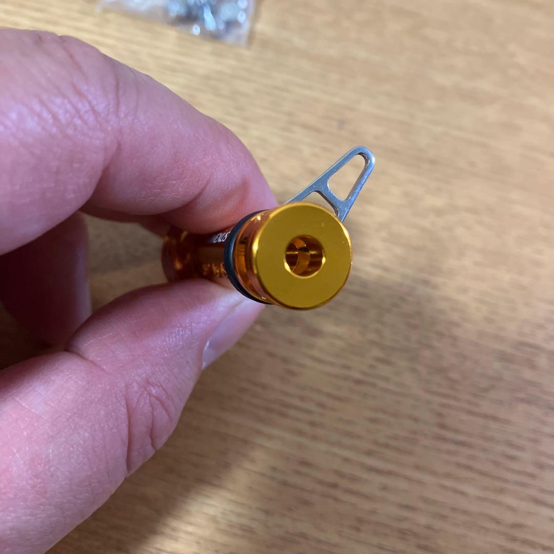 美品　早い物勝ち　ダイワ用45mm ハンドル　ザイオンノブ　ゴメクサス　スタンド
