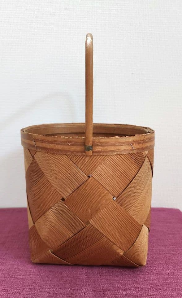 スポーンコリ spånkorg ワンハンドルバスケット 北欧 白樺かご
