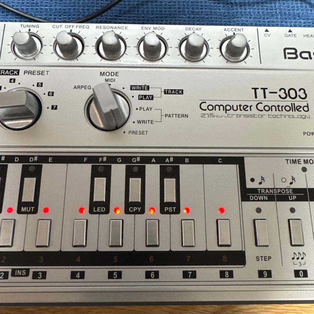 【美品】Cyclone TT-303 Bass-Bot
