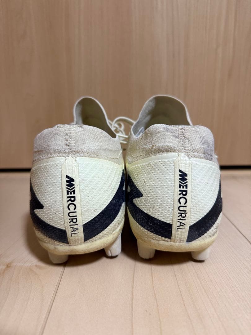 NIKE マーキュリアル ヴェイパー 15