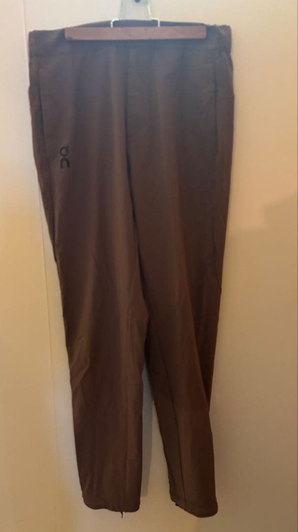 On Active Pants （Sサイズ）
