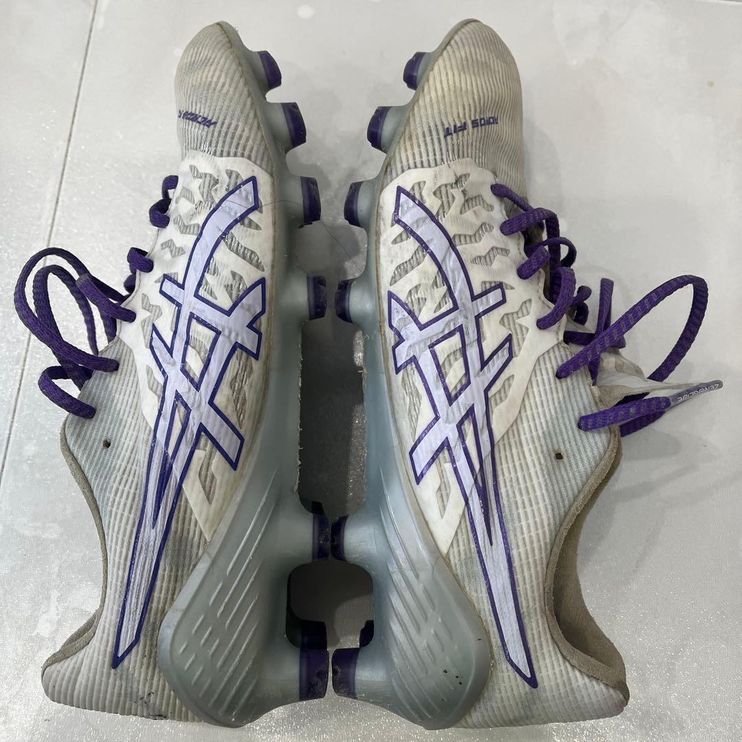 asics アシックス　サッカースパイクホワイト/パープル　サイズ24.5