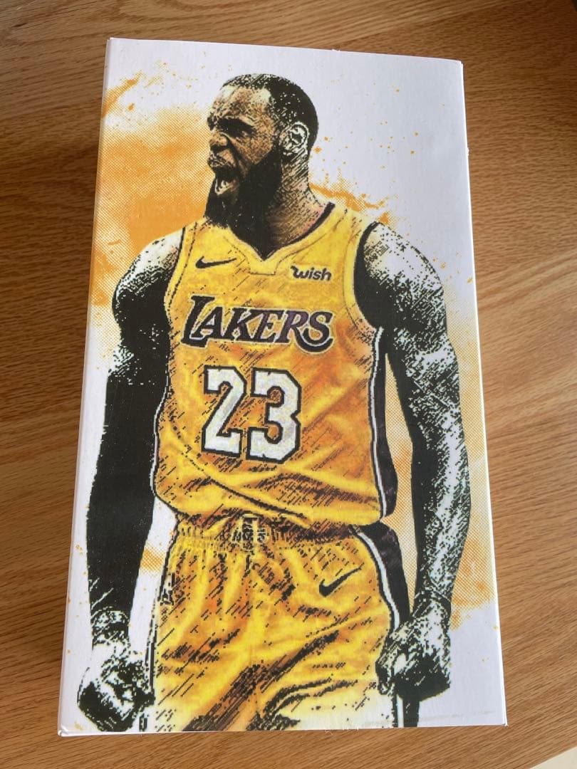 レブロン・ジェームズ　1/9 フィギュア　NBA