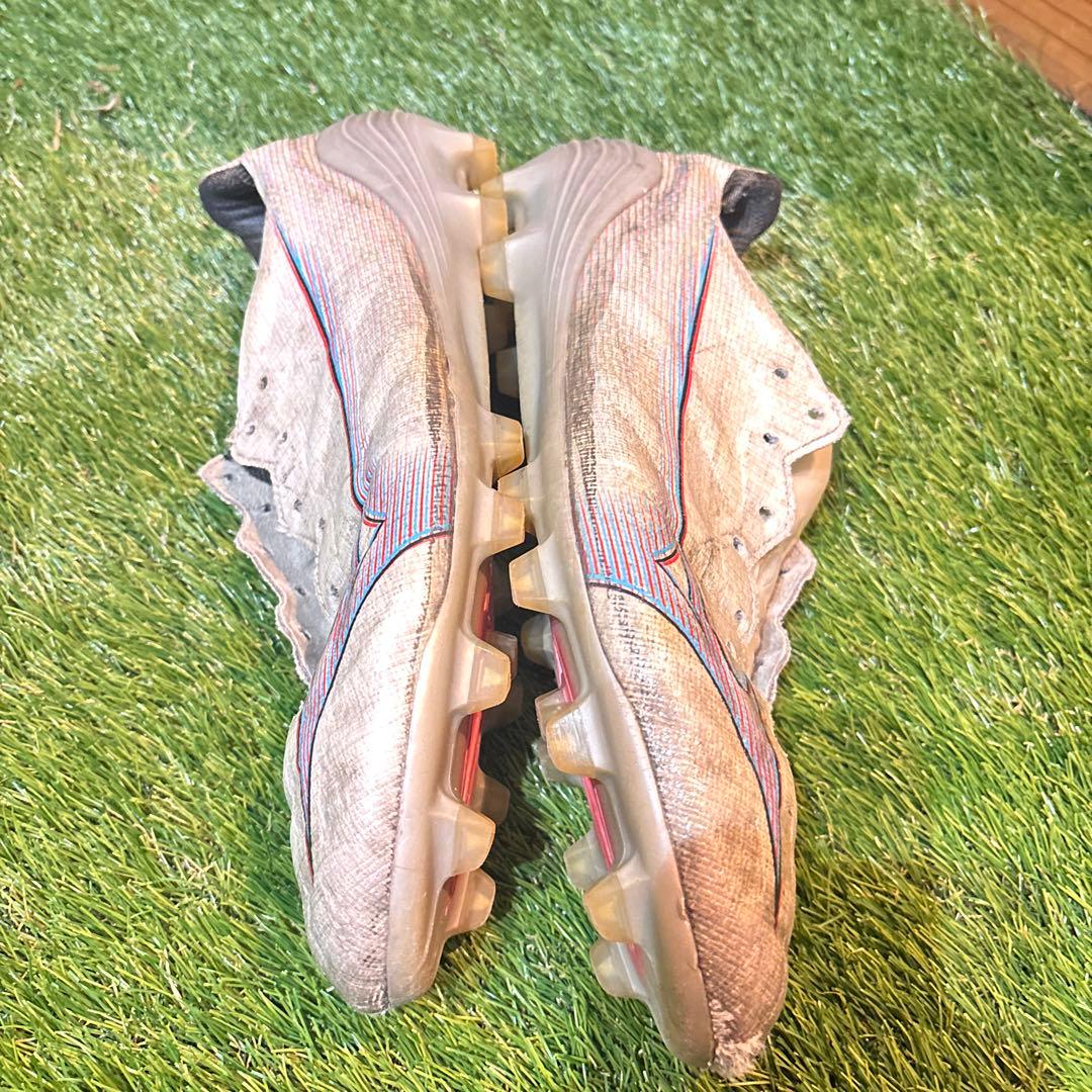 Mizuno α Japan