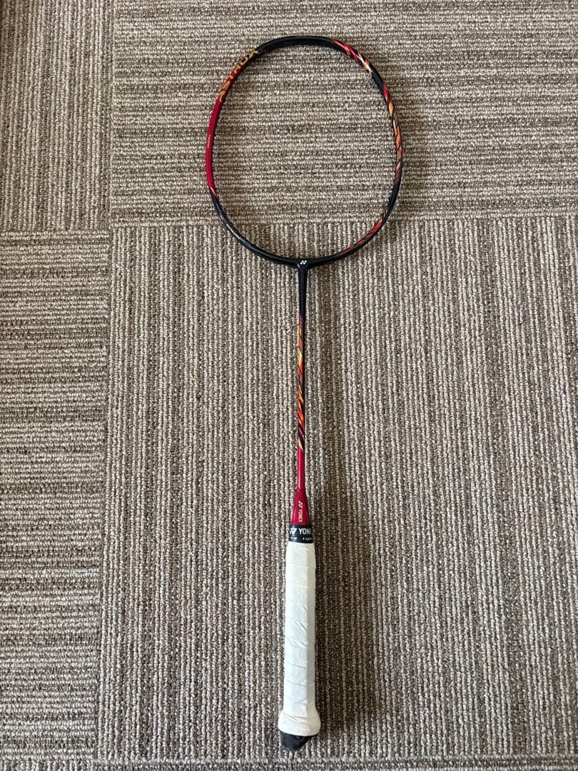 ヨネックス　ASTROX99プロ　バドミントンラケット 4UG5 ジャンク品