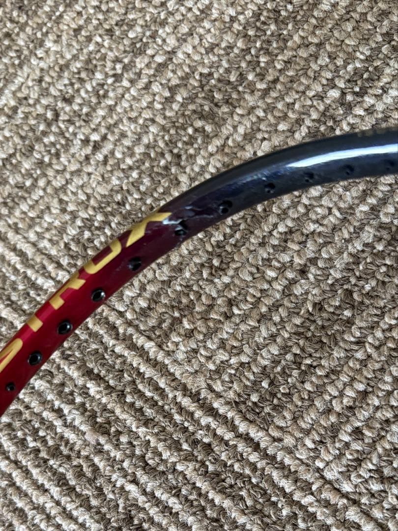 ヨネックス　ASTROX99プロ　バドミントンラケット 4UG5 ジャンク品