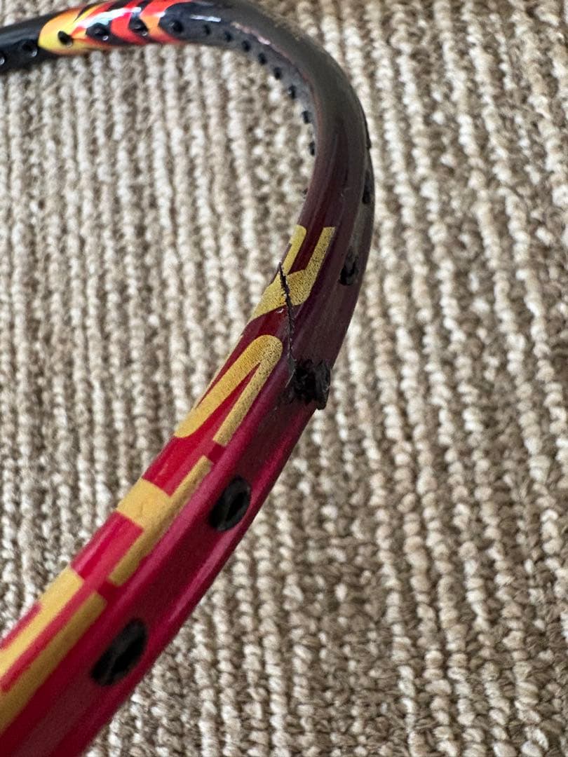 ヨネックス　ASTROX99プロ　バドミントンラケット 4UG5 ジャンク品