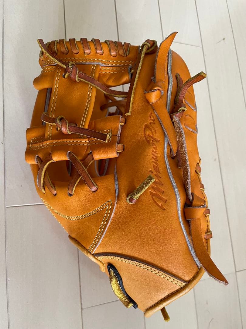 美品ミズノプロ　BSSショップ限定　内野手用 Prexy Kip Leather