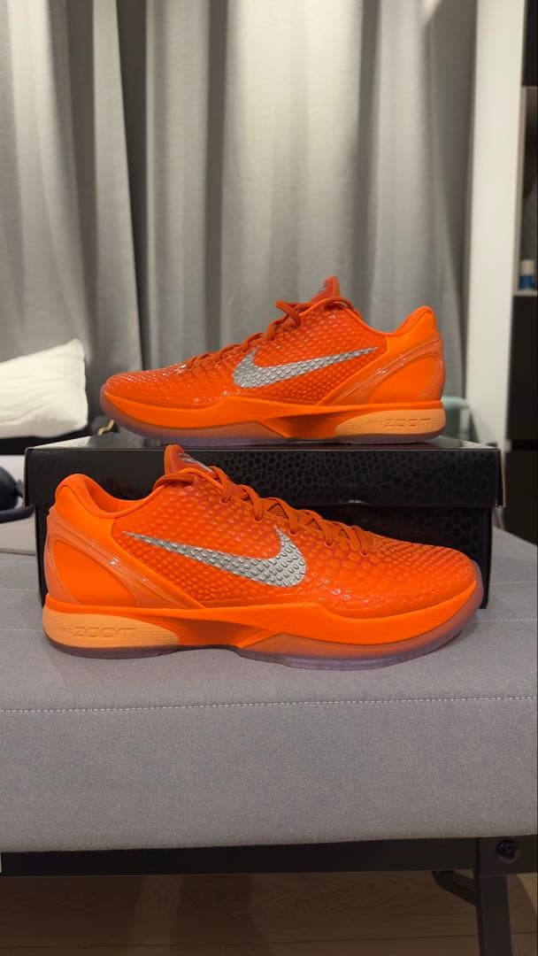 Kobe VI Protro オレンジ 29 cm