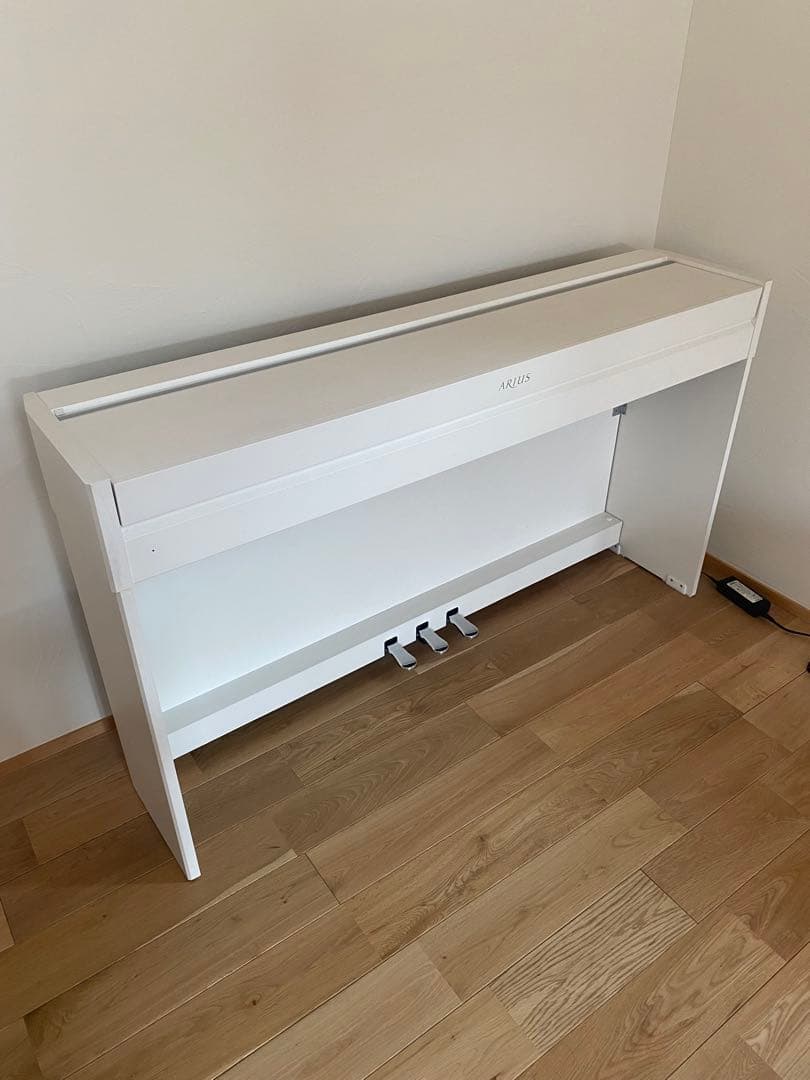 ジャンク品　YAMAHA 電子ピアノARIUS YDP-S51 ホワイト