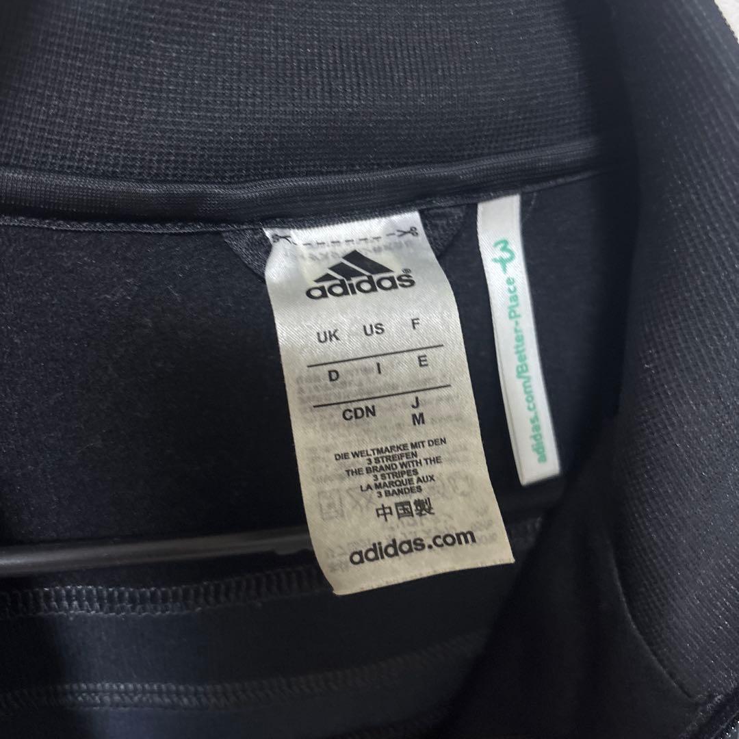 アディダス サッカードイツ代表 刺繍ロゴ エンブレム トラックジャケット