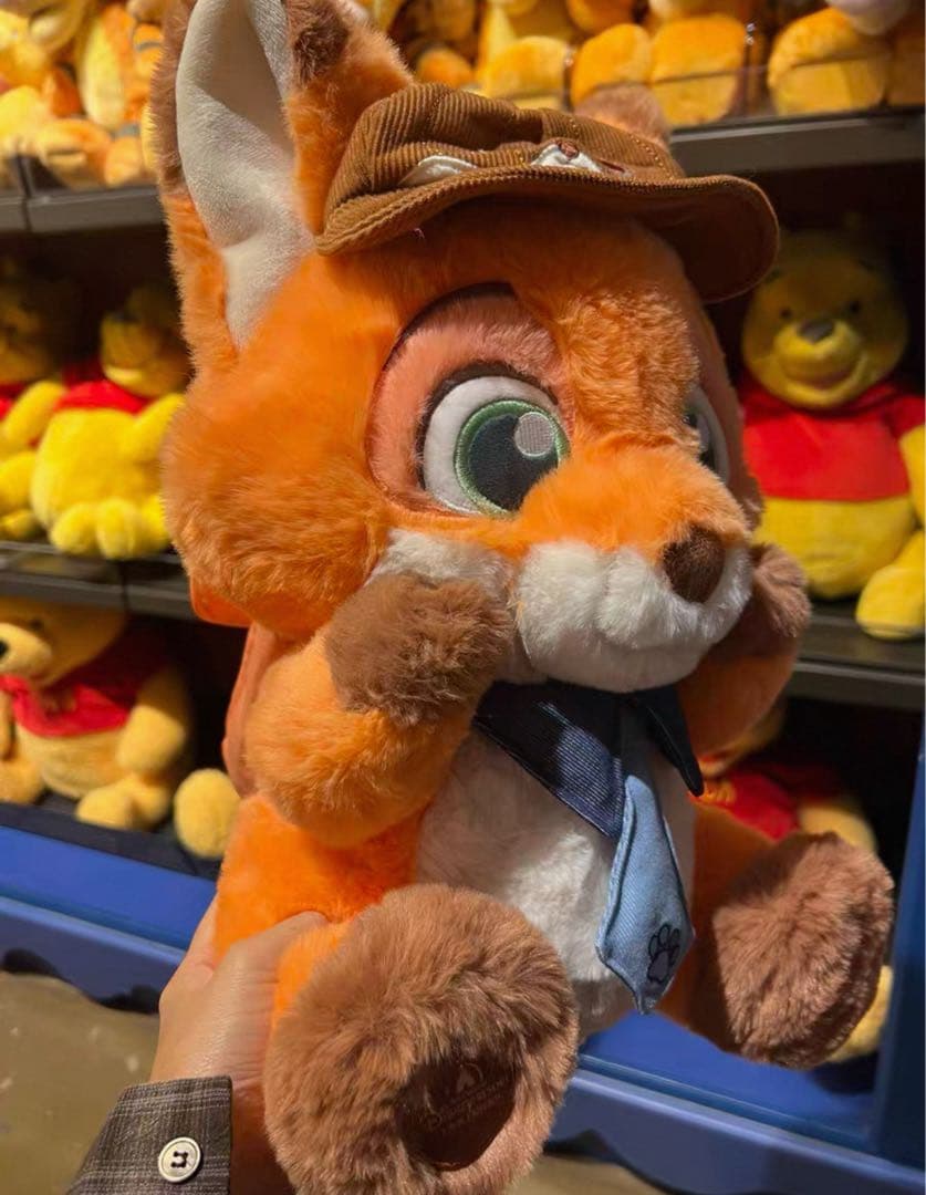 上海ディズニー 小さい旅人　ズートピア ニックぬいぐるみ