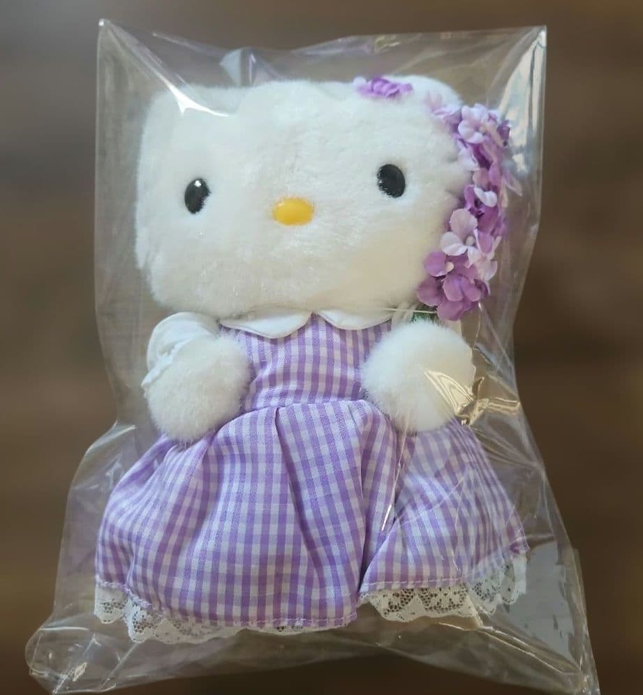 ハローキティ　HELLO KITTY　キティ　ラベンダー　ぬいぐるみ　北海道